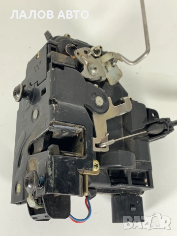 Предна лява брава Шкода Октавия Predna lqva brava Skoda Octavia , снимка 4 - Части - 52537664