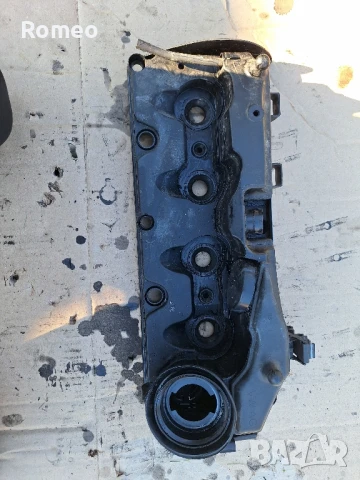 капак на клапаните 2.0tdi 03l103469R