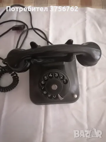 Продавам стар бакелитов ретро телефон от 60 те, снимка 2 - Антикварни и старинни предмети - 48968426
