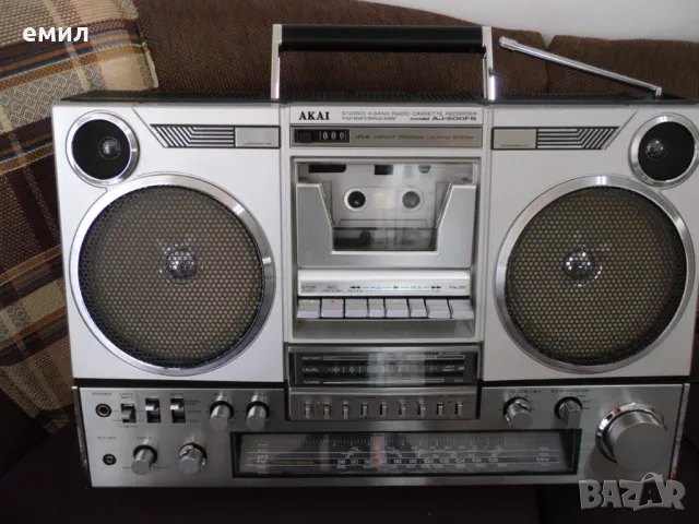 HITACHI,AKAI,AIWA, снимка 7 - Радиокасетофони, транзистори - 48233663