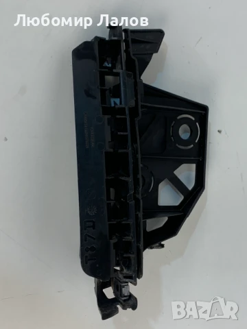 Преден десен държач брона калник Пежо Peugeot 5008 (09-17)г. 9684021980 9684020980