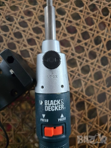 Мини винтоверт/ ел. отвертка , снимка 3 - Отвертки - 53149392