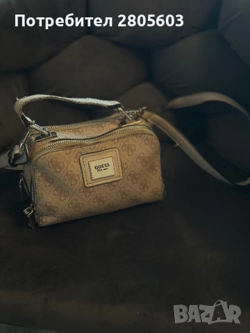 Оригинална чанта Guess