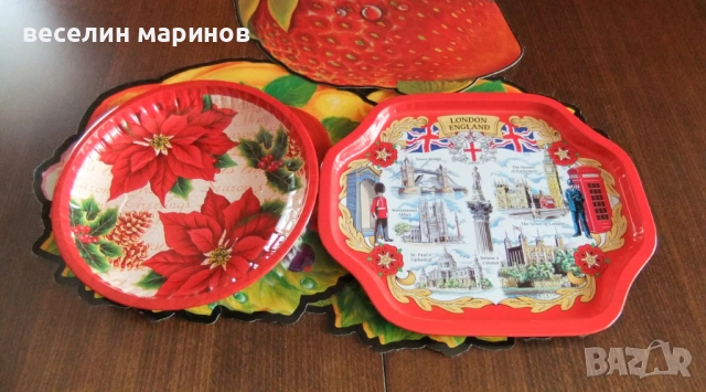 Продавам плато за сервиране, подноси за чай и кафе и пластмасов термос, снимка 6 - Прибори за хранене, готвене и сервиране - 36013342