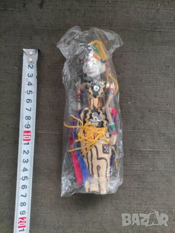 Продавам Дървена играчка, фигурка