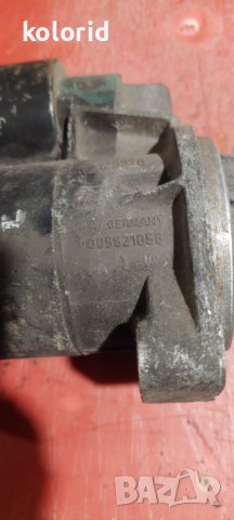 Стартер за Мерцедес Mercedes W201 W202 W124, снимка 3 - Автомобили и джипове - 38945124