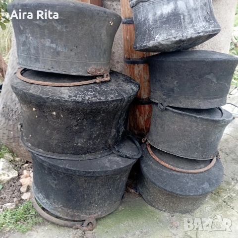 големи медни менци.