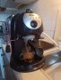 Кафе машина Делонги с ръкохватка с крема диск, работи отлично и прави хубаво кафе с каймак , снимка 2