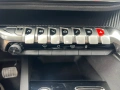 Peugeot 3008 1.6 Plug-in Hybrid 224 к.с.Автомат LED Navi Keyles, снимка 11