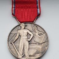 Френски сребърен медал, снимка 3 - Антикварни и старинни предмети - 30743734