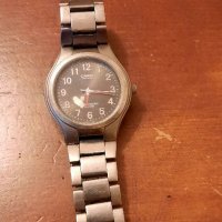 Продавам титанов часовник, снимка 2 - Мъжки - 30276299