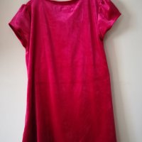 Червена рокля от кадифе за момиченце на 3-4 год. , снимка 3 - Детски рокли и поли - 31192746