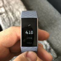 Fitbit Charge 3, снимка 1 - Смарт часовници - 29730914