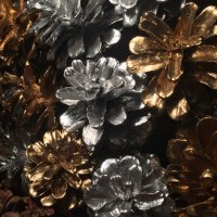 🧡 LOVE MANDARINE "GOLD & SILVER" 🍊 Ръчна изработка ⚒️ Цветя 🌼 от шишарки 🎄, снимка 9 - Декорация за дома - 35050462