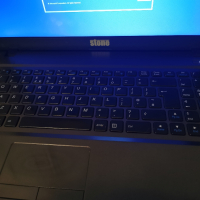 лаптоп clevo i5 6GB + SSD, снимка 2 - Лаптопи за работа - 44707546