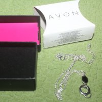 Колие Avon, снимка 1 - Колиета, медальони, синджири - 31903929