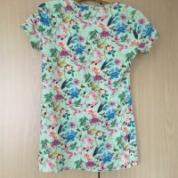 Тениска с флорални мотиви, снимка 2 - Тениски - 31130459