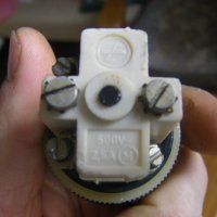 Български бутон, бутони за индустриални табла 500В/2.5А, снимка 6 - Други машини и части - 42863151