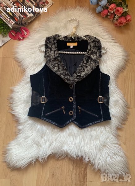 Велурен елек с кожа, снимка 1