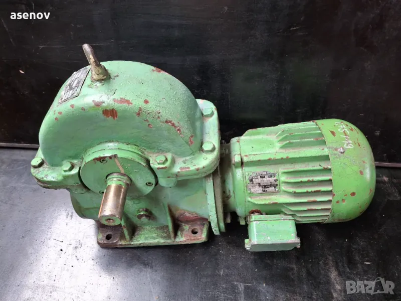червячен редуктор, снимка 1