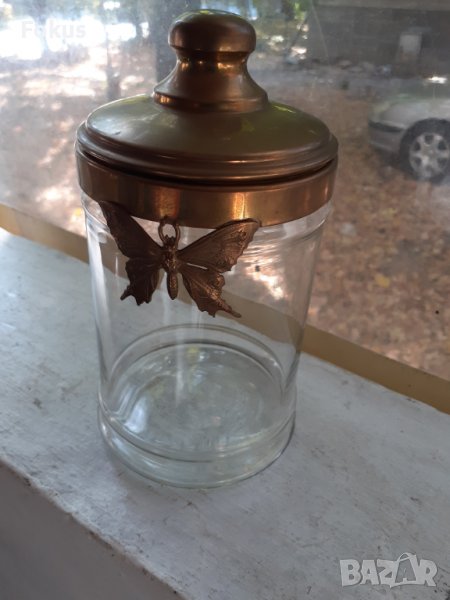 Старинен стъклен буркан за бонбони с метален капак пеперуда , снимка 1