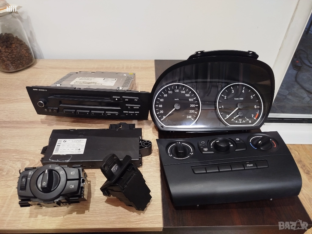 Части от BMW E87 2010г., снимка 1