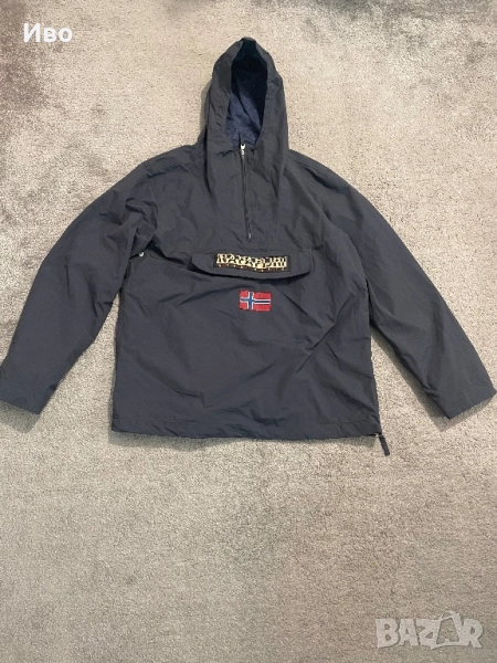 Оригинално яке на Napapijri като ново, снимка 1