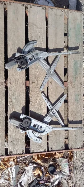 Стъклоповдигач Renault Kangoo , снимка 1