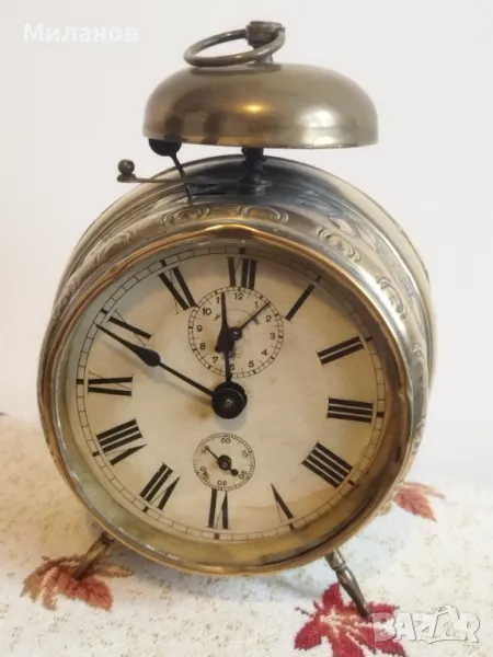Стар механичен будилник, настолен часовник, снимка 1