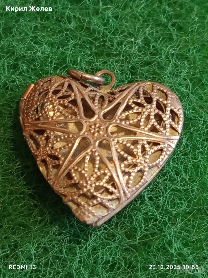 Винтидж сребърен медальон във формата на сърце филигранна изработка за съхранение на спомен 43287, снимка 1