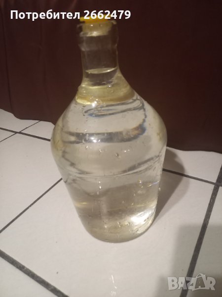 Продавам стъклено шише за вода., снимка 1