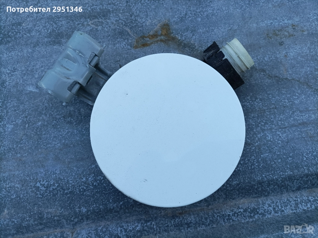 . Капак резервоар Mitsubishi Space Star Mirage , снимка 1