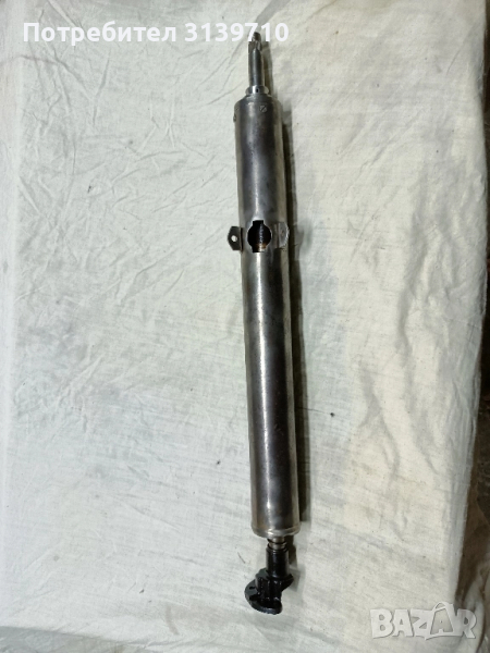 Кормилен прът с кожух Газ24-Волга, снимка 1