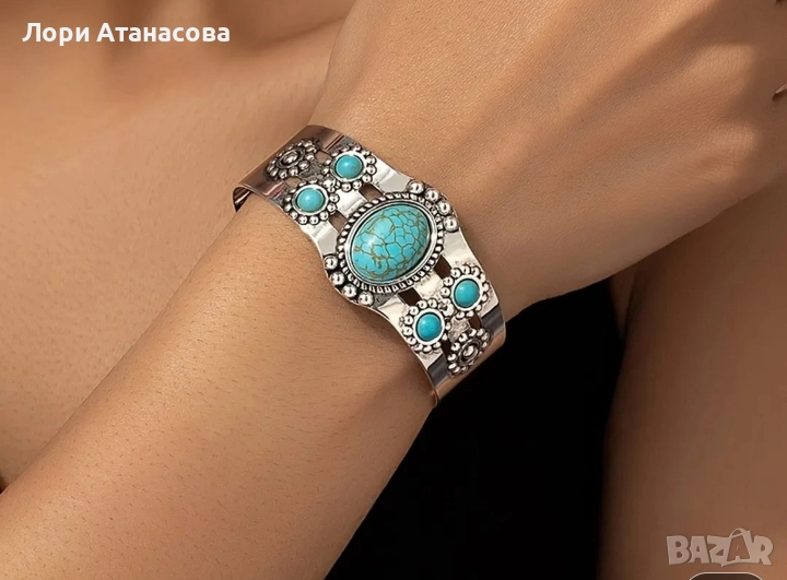 Винтидж Бохемска Гривна за Жени - Тюркоазов Зелен Камък, Отворена Маншет Дизайн, снимка 1