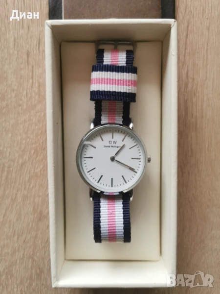 Дамски часовник Daniel Wellington, снимка 1