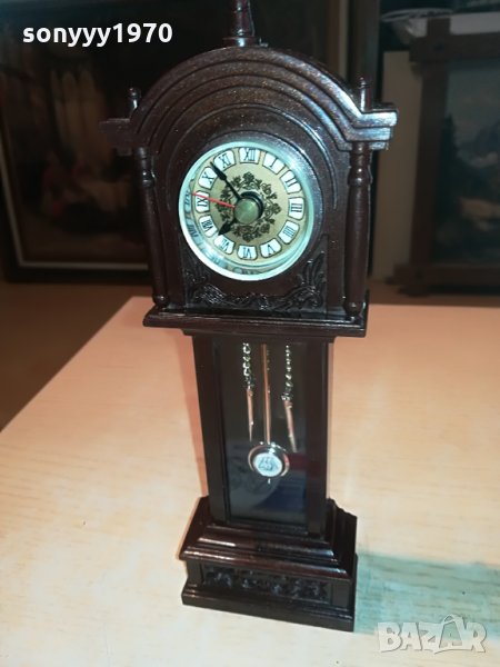 taiwan made clock-бакелит/антик, снимка 1