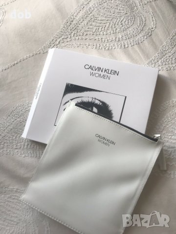 Нова козметична чанта Calvin Klein Cosmetic Makeup Bag, снимка 3 - Други - 30622416