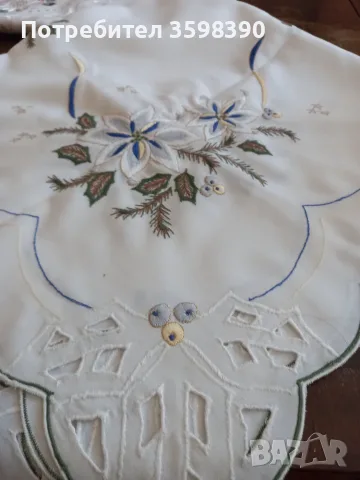 Покривка с бродерия 82×84 см., 10€, снимка 2 - Покривки за маси - 56247663
