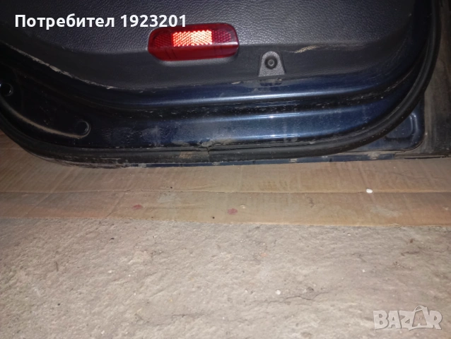 Врата задна лява за голф мк5 производство 2003-2008г., снимка 3 - Части - 53114032