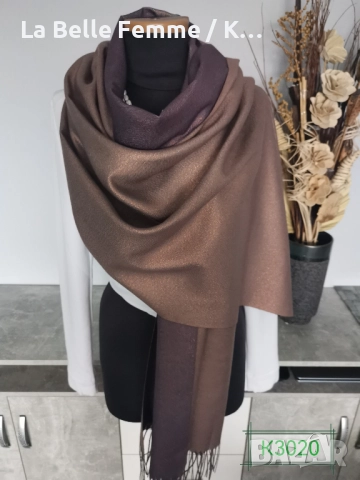 Шалове от шашмир с втъкана златна нишка, снимка 15 - Шалове - 51941414