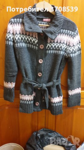 Детска жилетка с коланче