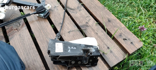 Брава задна лява врата YM21 21985 Ford Galaxy