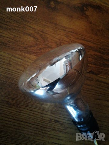 Електрическа крушка 250 вата с порцеланова фасунга , снимка 2 - Крушки - 42922154