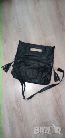 Черна дамска чанта