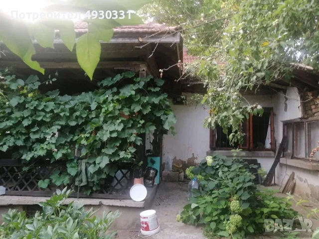 ПРОДАВА СЕ ДВОР 700 кв.м. С ЕДНОЕТАЖНА КЪЩА С. СОКОЛ, ОБЩ. ГЛАВИНИЦА, ОБЛ. СИЛИСТРА- 7000Е с възможн