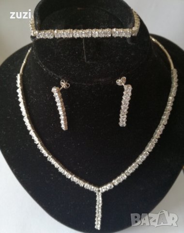 Комплект с бели циркони, колие, гривна и обеци. Сребро проба 925. , снимка 2 - Колиета, медальони, синджири - 38657294
