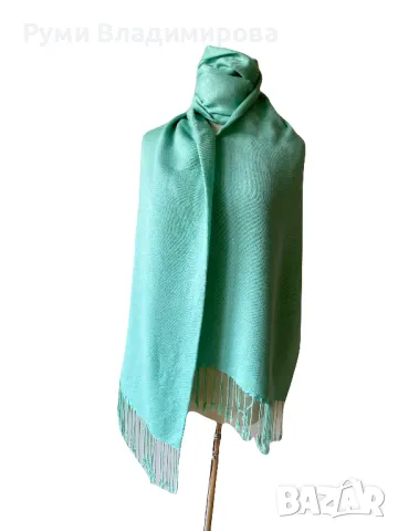 Светлозелен шал от 55 % вискоза и 45 % акрил, снимка 3 - Шалове - 47871865