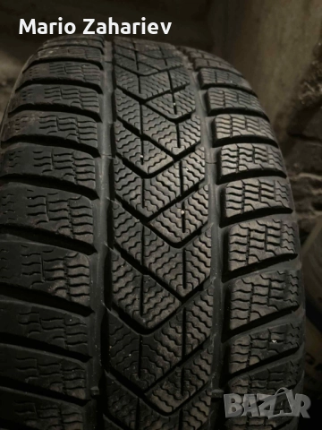 Зими гуми Пирели 245/45/18 2 броя, снимка 2 - Гуми и джанти - 52664182