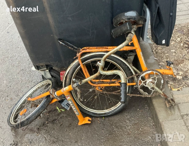 Продавам сгъваем велосипед Балкан СГ-7 8 за части - 60 лева/30 евро