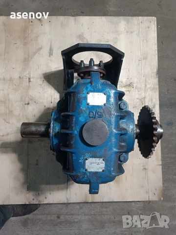 червячен редуктор, снимка 2 - Електродвигатели - 54070112